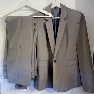 Express Light Gray Suit Set = Blazer + Pant sz10